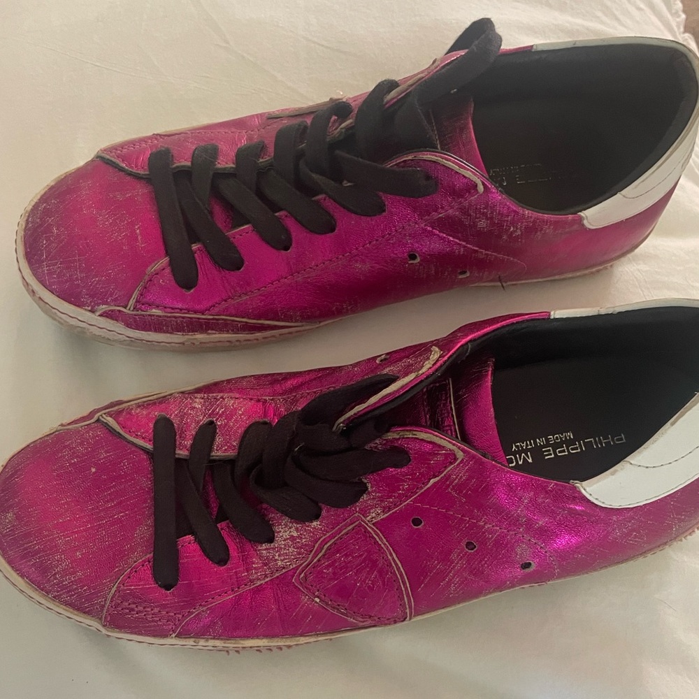 Philippe Model Paris worn few times only.  Great condition.  Women’s size 40